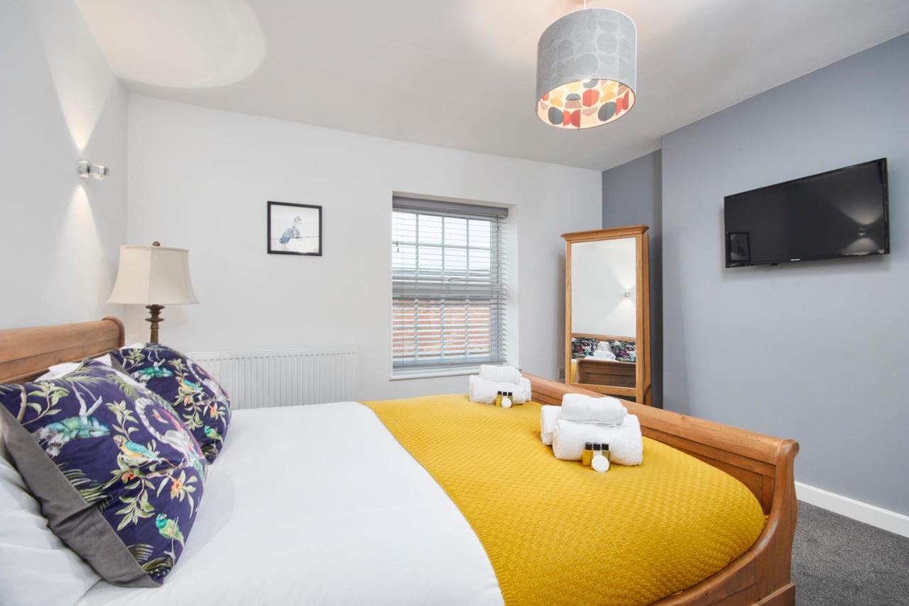 The Nutcracker Suite - Self Check-In, Self-Catering Apartment For East Midlands Airport Kegworth Exterior photo